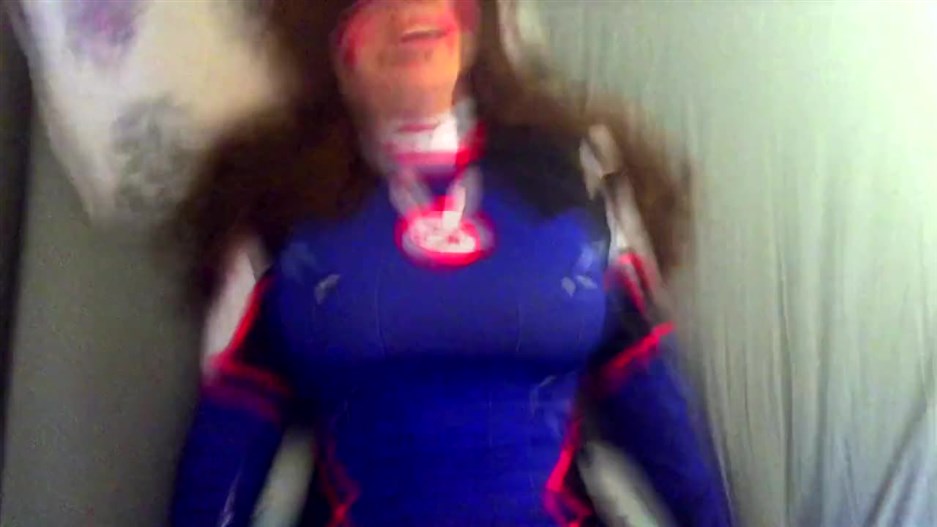 d va gets play of the game, amateur cosplay, curvy teen